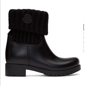 Moncler black knit ginnette boots size 37